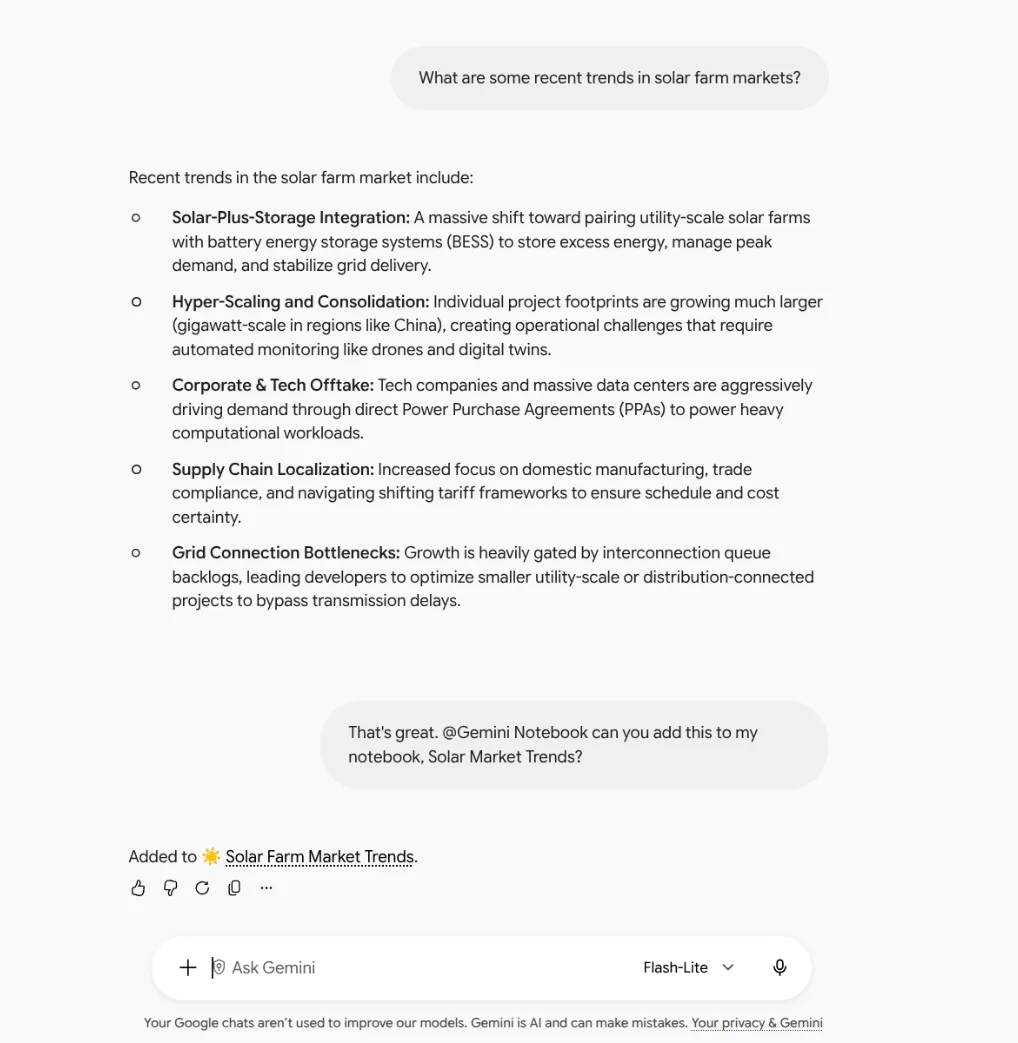 Gemini-chat waarin de gebruiker vraagt om een antwoord toe te voegen aan het notebook Solar Market Trends, met als reactie "Added to Solar Farm Market Trends"